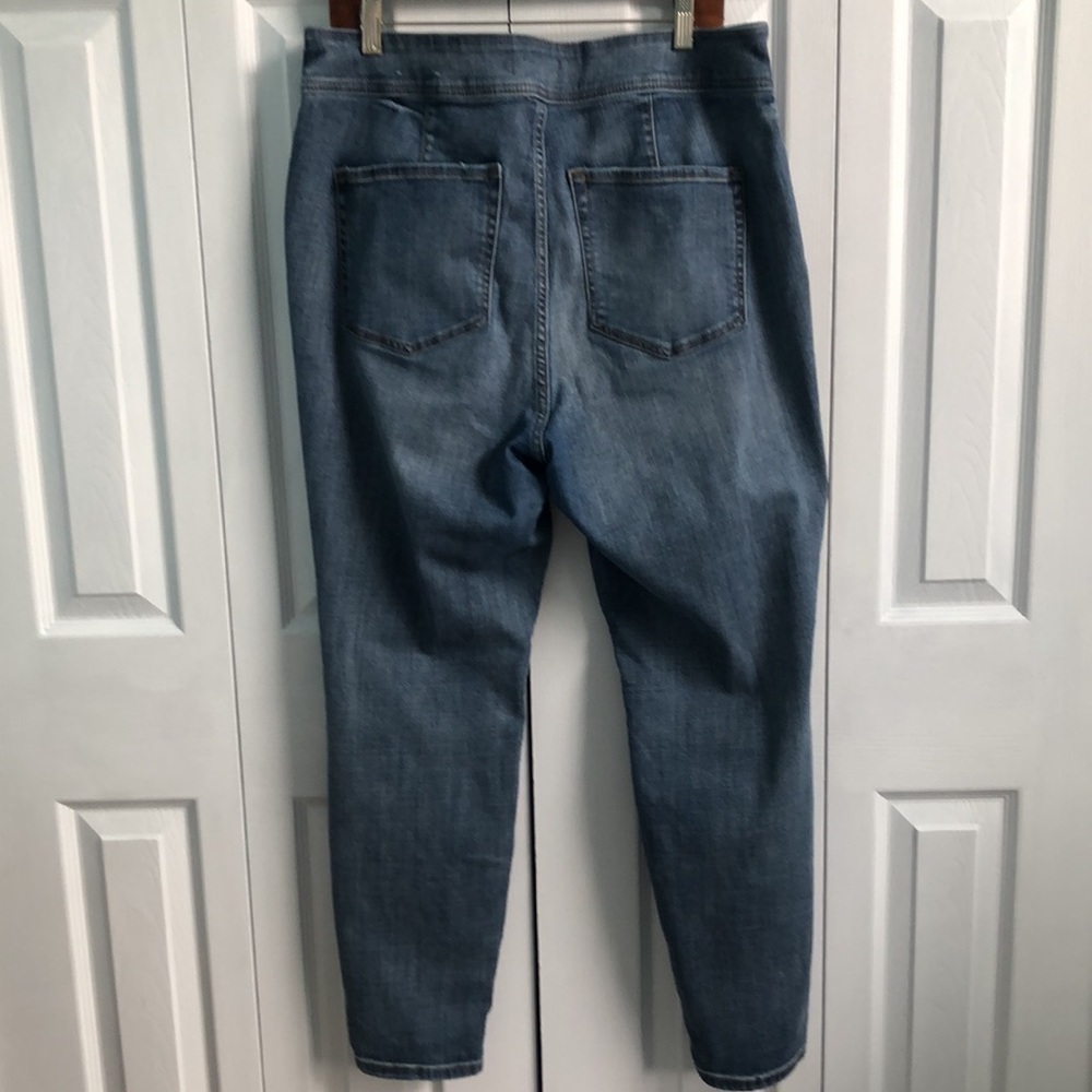 Lane Bryant High Rise Denim Jegging Flex Magic Waistband Distressed Size 18 - Picture 5 of 12